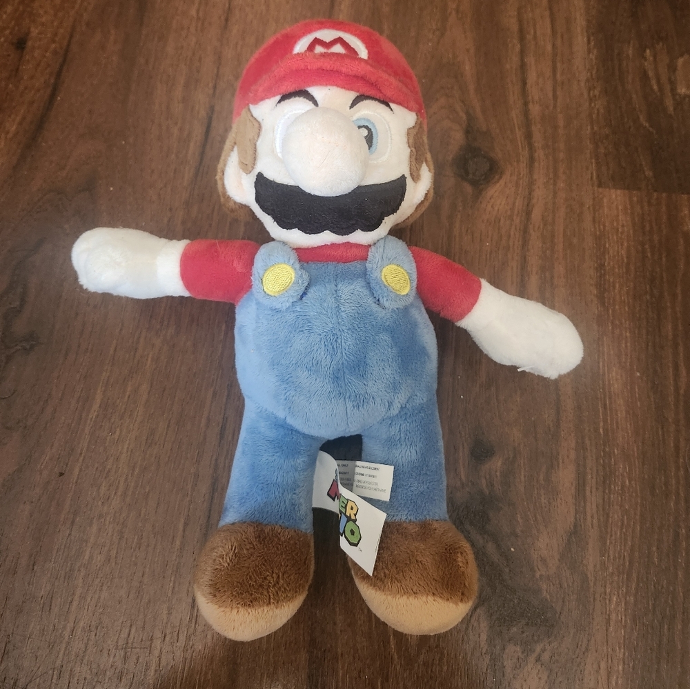 2018 Super Mario Plush Approximately 11"